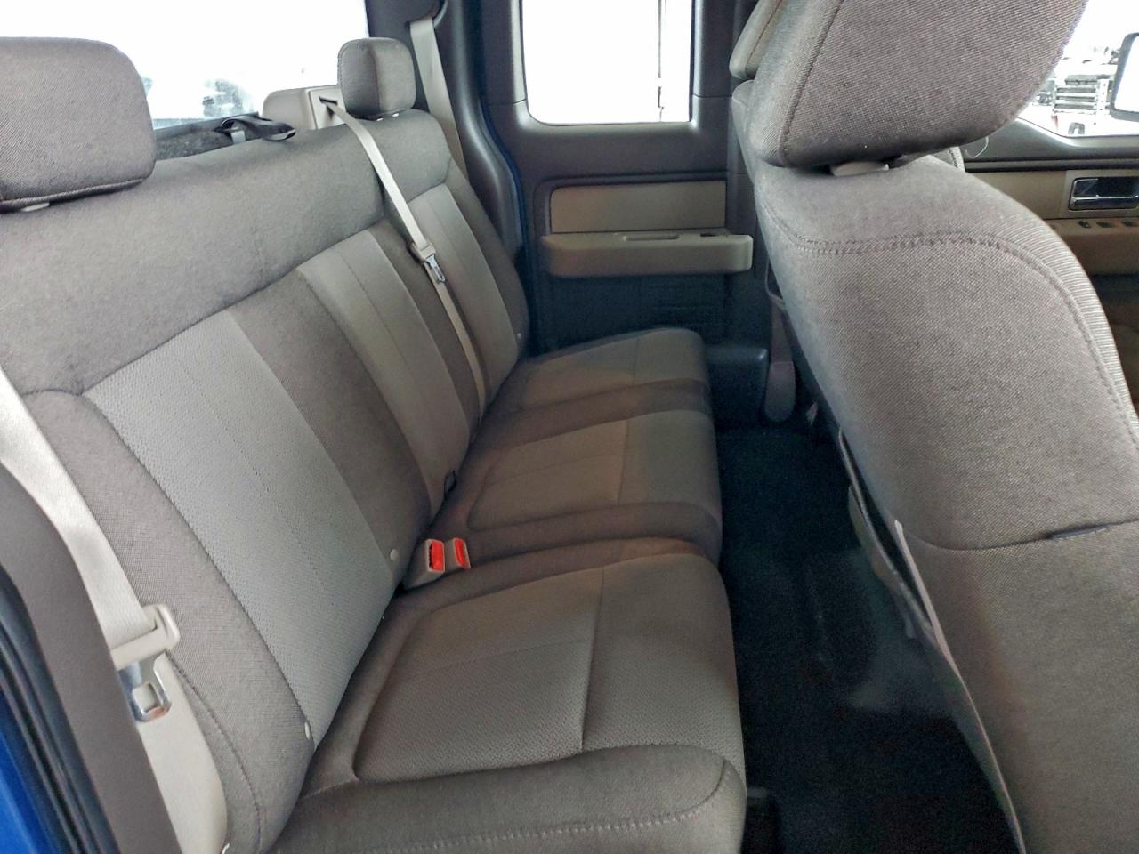 Ford F-150 Super Cab Image 10