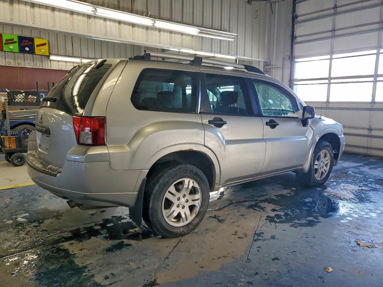 Mitsubishi Endeavor Ls Image 2