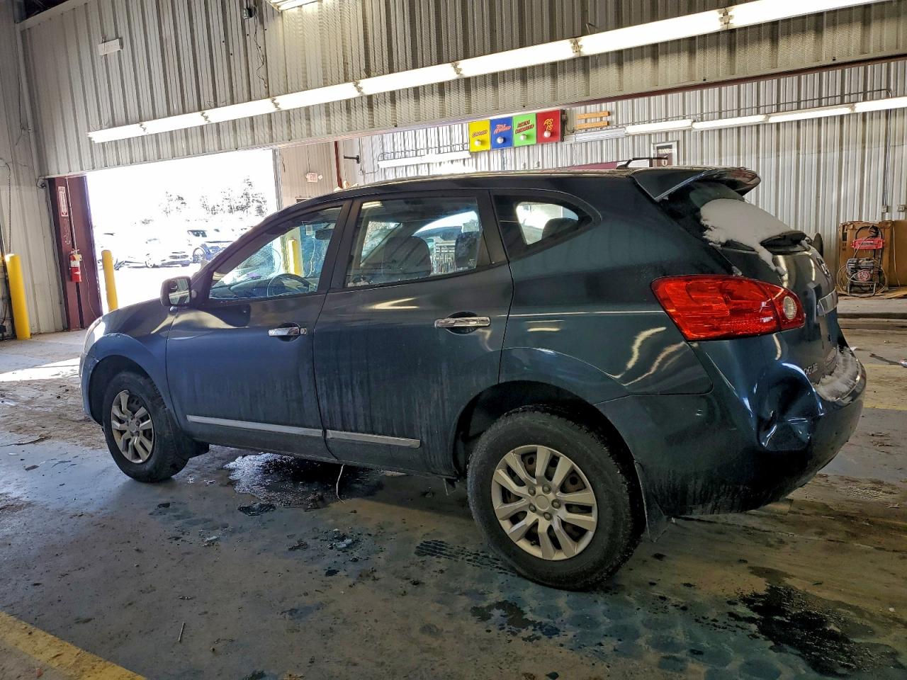 Nissan Rogue S Image 7