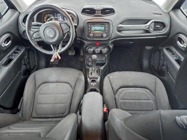 Jeep Renegade Latitude Image 3