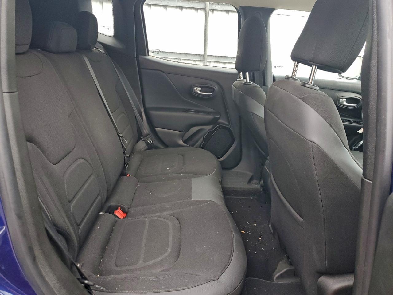 Jeep Renegade Latitude Image 6