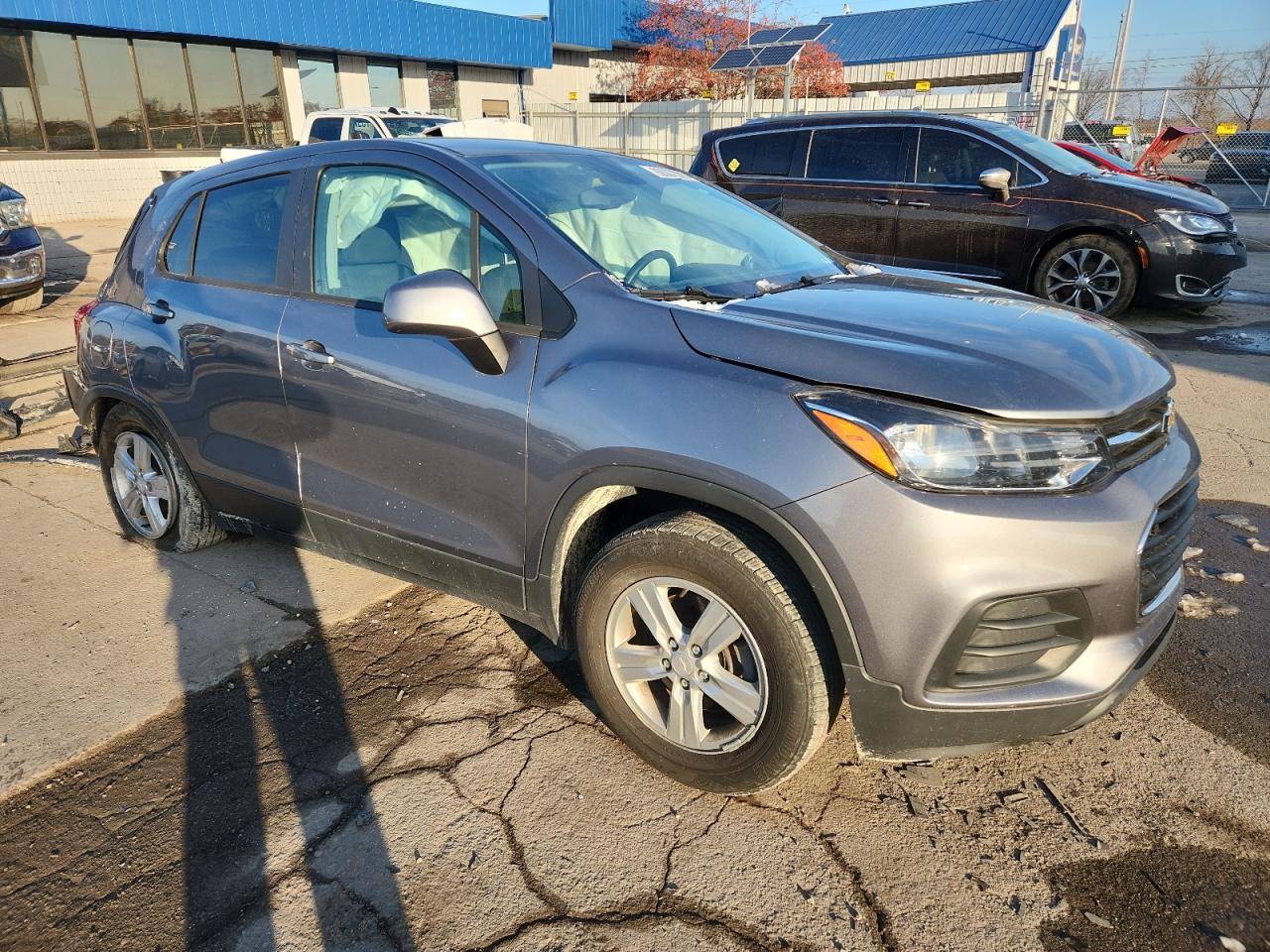 Chevrolet Trax Ls Image 3