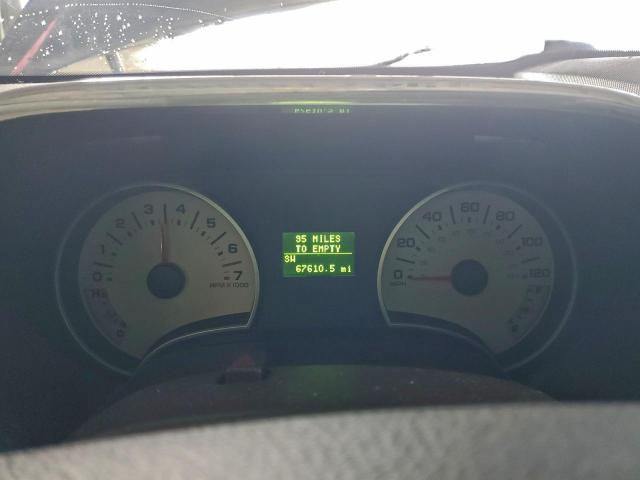 Ford Explorer Limited Image 3