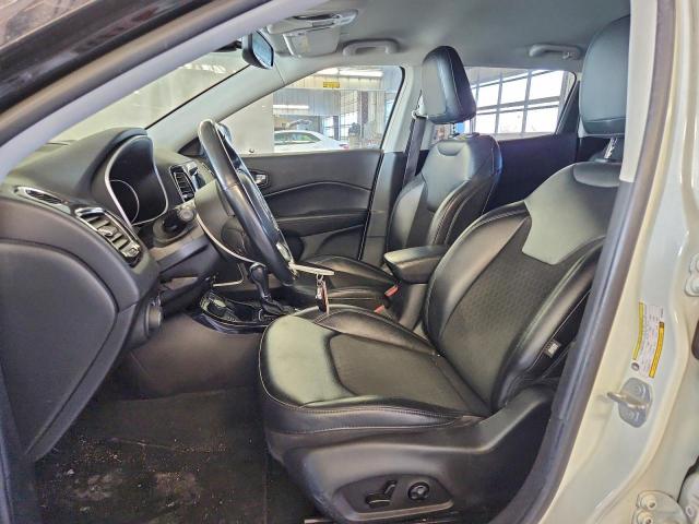 Jeep Compass Latitude Image 9