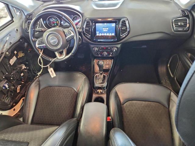 Jeep Compass Latitude Image 12